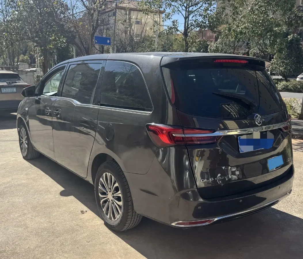 2021 Buick GL8 2.0T 237HP L4 9AT,autocango,china used car exporter,china ev exporter,chinese used car exporter,chinese used ev exporter