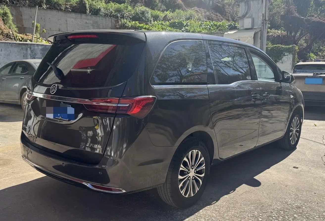 2021 Buick GL8 2.0T 237HP L4 9AT,autocango,china used car exporter,china ev exporter,chinese used car exporter,chinese used ev exporter