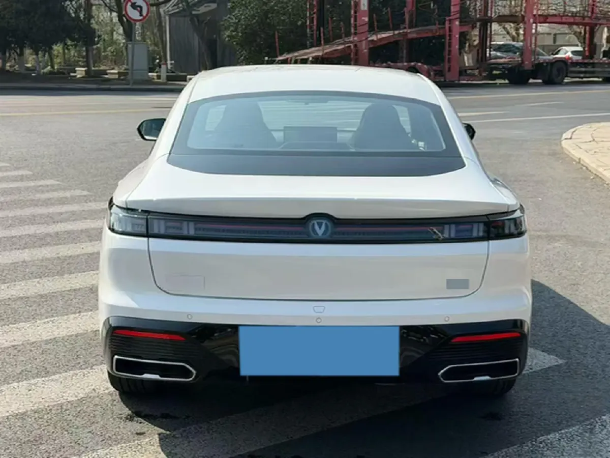 2026 ChangAn Eado 1.5T 192HP L4 7DCT,autocango,china used car exporter,china ev exporter,chinese used car exporter,chinese used ev exporter