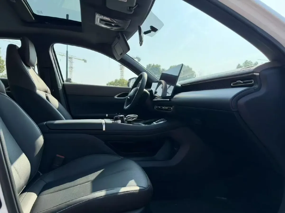 2026 ChangAn Eado 1.5T 192HP L4 7DCT,autocango,china used car exporter,china ev exporter,chinese used car exporter,chinese used ev exporter