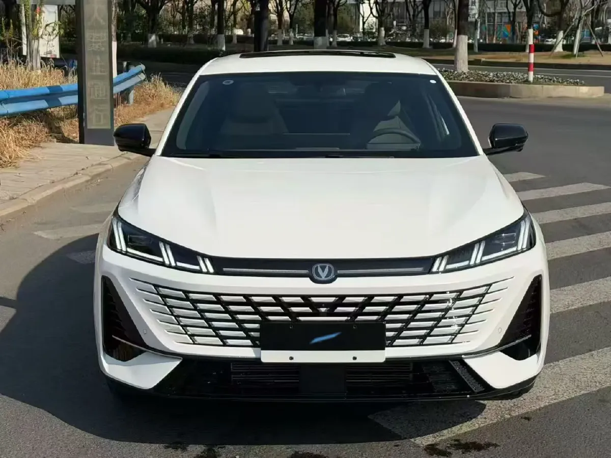 2026 ChangAn Eado 1.5T 192HP L4 7DCT,autocango,china used car exporter,china ev exporter,chinese used car exporter,chinese used ev exporter