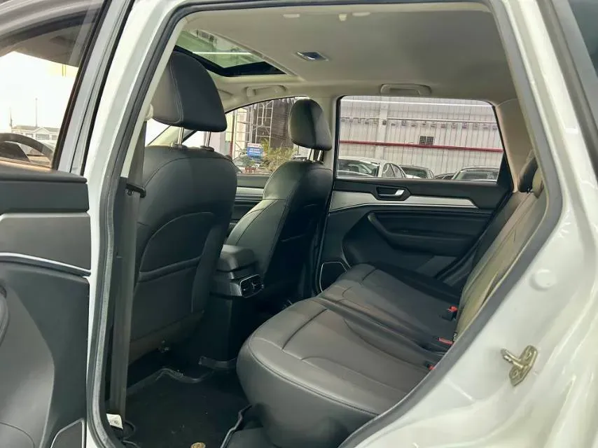 2018 Haval H6 1.5T 150HP L4 7DCT,autocango,china used car exporter,china ev exporter,chinese used car exporter,chinese used ev exporter