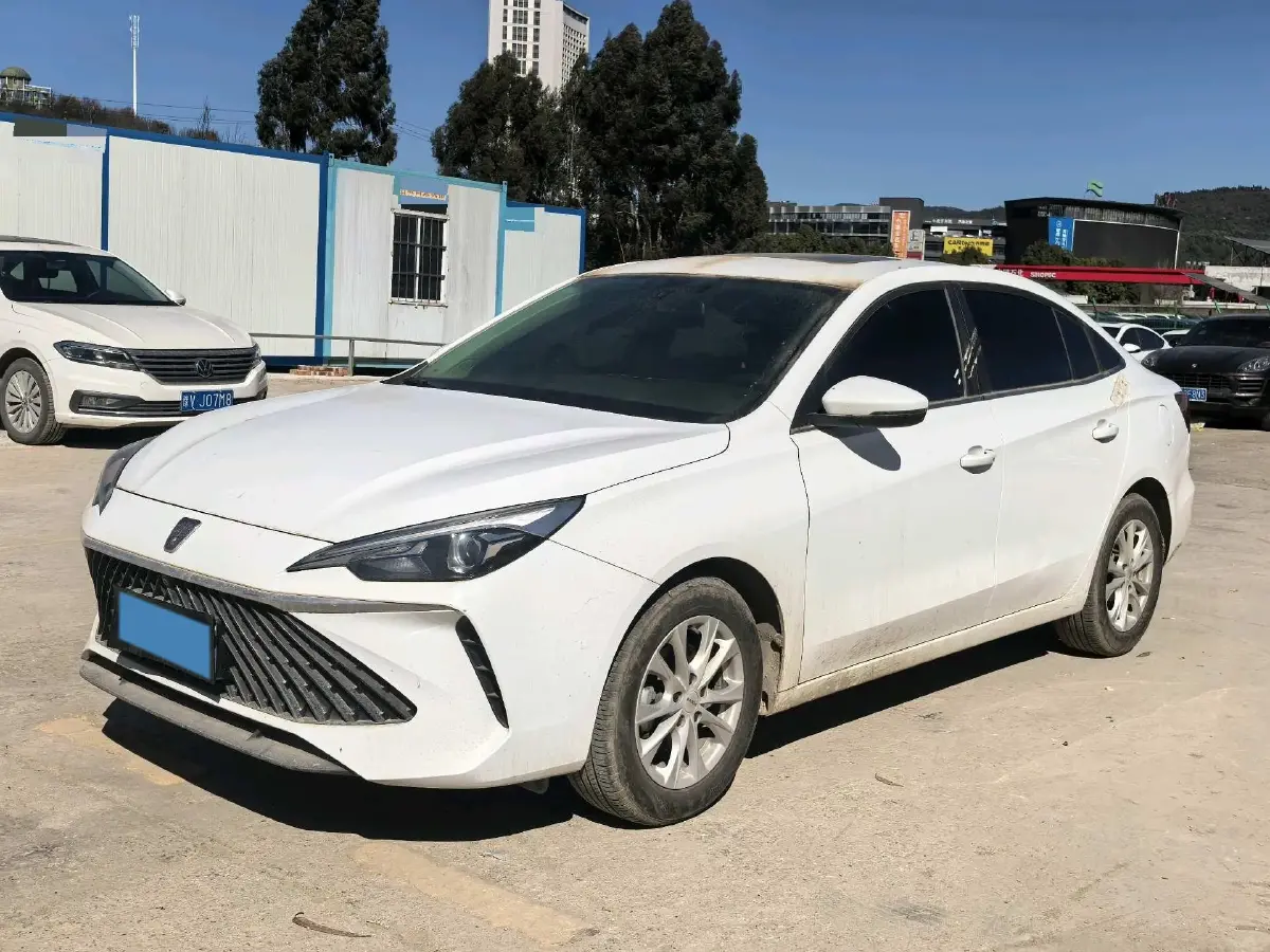 2023 Roewe i5 1.5L 129HP L4 CVT