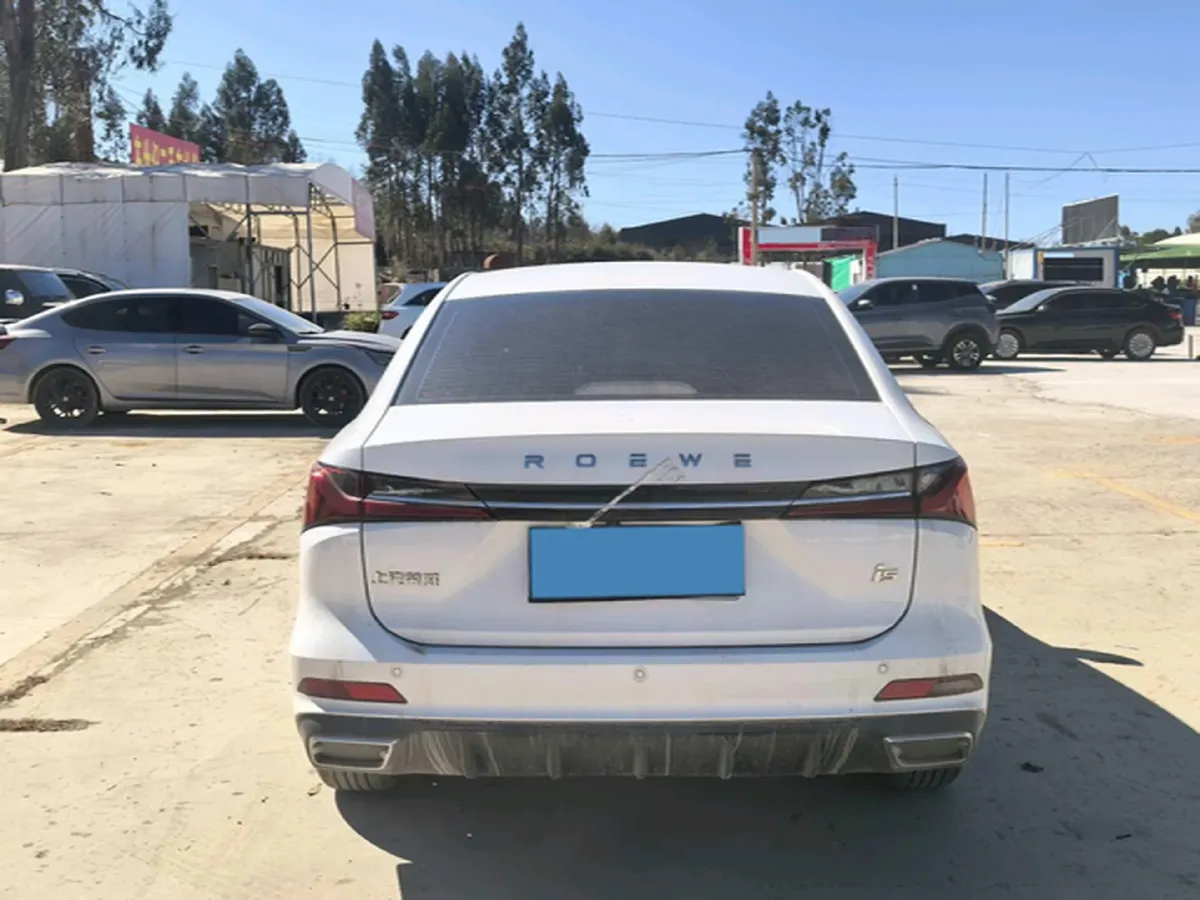 2023 Roewe i5 1.5L 129HP L4 CVT,autocango,china used car exporter,china ev exporter,chinese used car exporter,chinese used ev exporter
