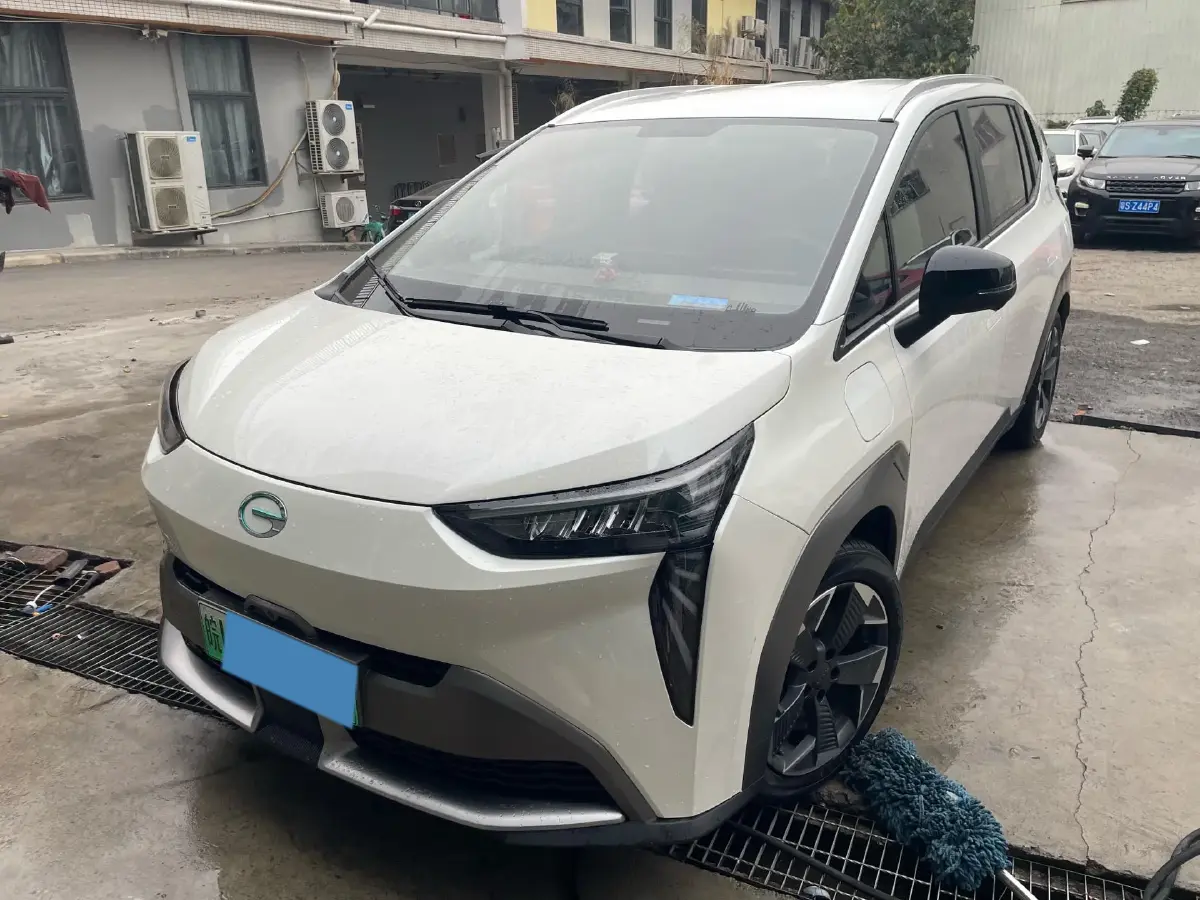 2022 Aion Y BEV 63.98KWH