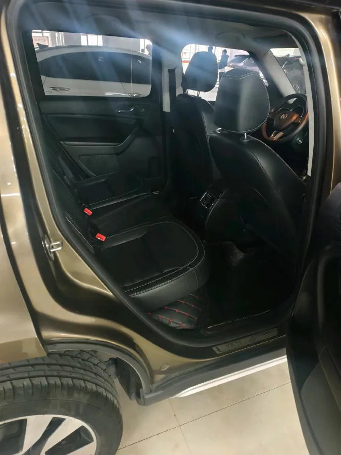 2017 Skoda Yeti 1.8T 160HP L4 6DCT,autocango,china used car exporter,china ev exporter,chinese used car exporter,chinese used ev exporter