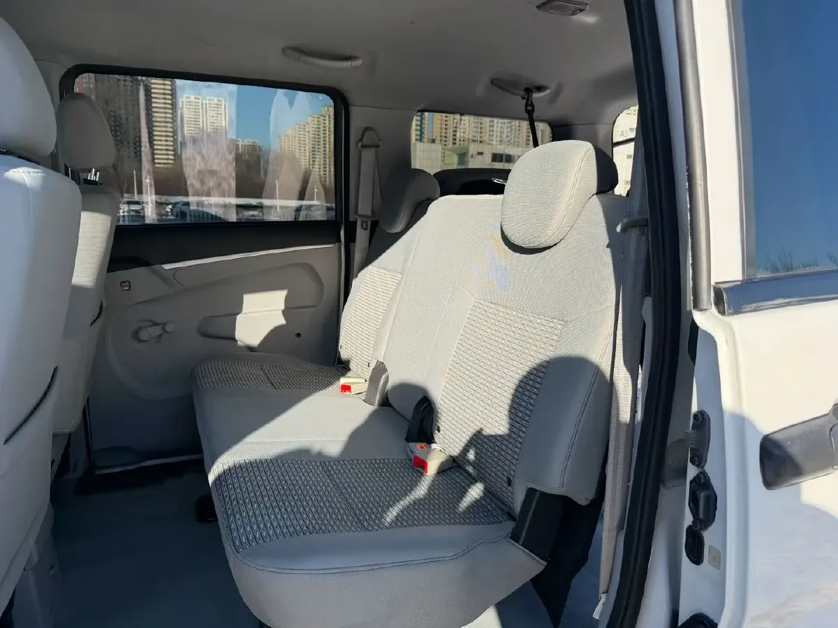 2016 Dongfeng ShuaiKe 1.5L 102HP L4 5MT,autocango,china used car exporter,china ev exporter,chinese used car exporter,chinese used ev exporter