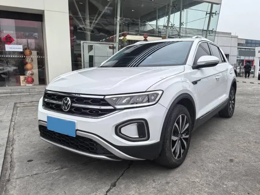 2023 Volkswagen T-Roc 1.4T 150HP L4 7DCT