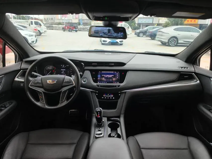 2024 Cadillac XT5 2.0T 237HP L4 9AT,autocango,china used car exporter,china ev exporter,chinese used car exporter,chinese used ev exporter