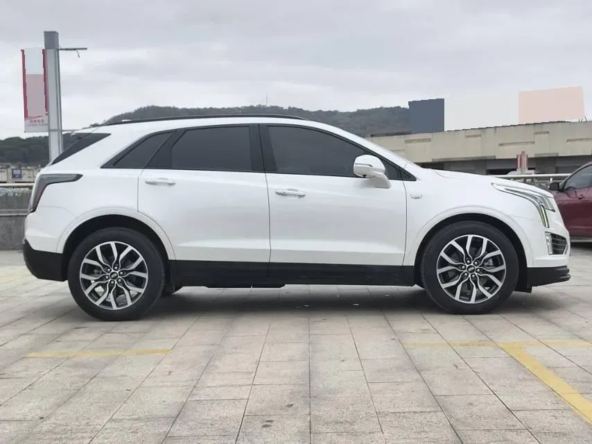 2024 Cadillac XT5 2.0T 237HP L4 9AT,autocango,china used car exporter,china ev exporter,chinese used car exporter,chinese used ev exporter
