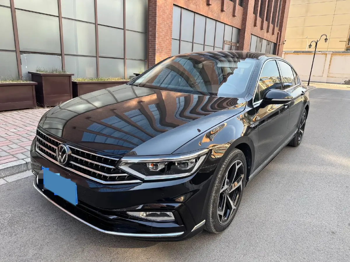 2023 Volkswagen Magotan 2.0T 186HP L4 7DCT