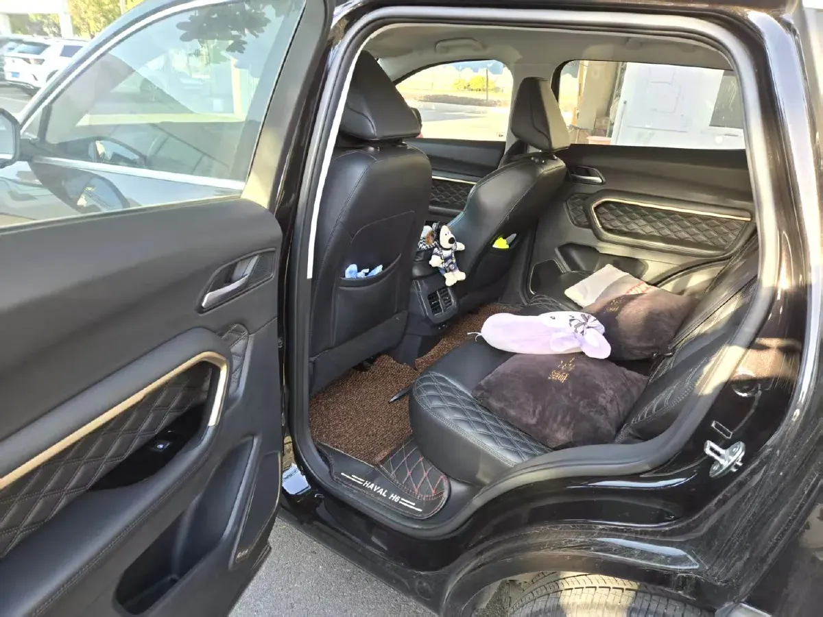 2021 Haval H6 1.5T 150HP L4 7DCT,autocango,china used car exporter,china ev exporter,chinese used car exporter,chinese used ev exporter