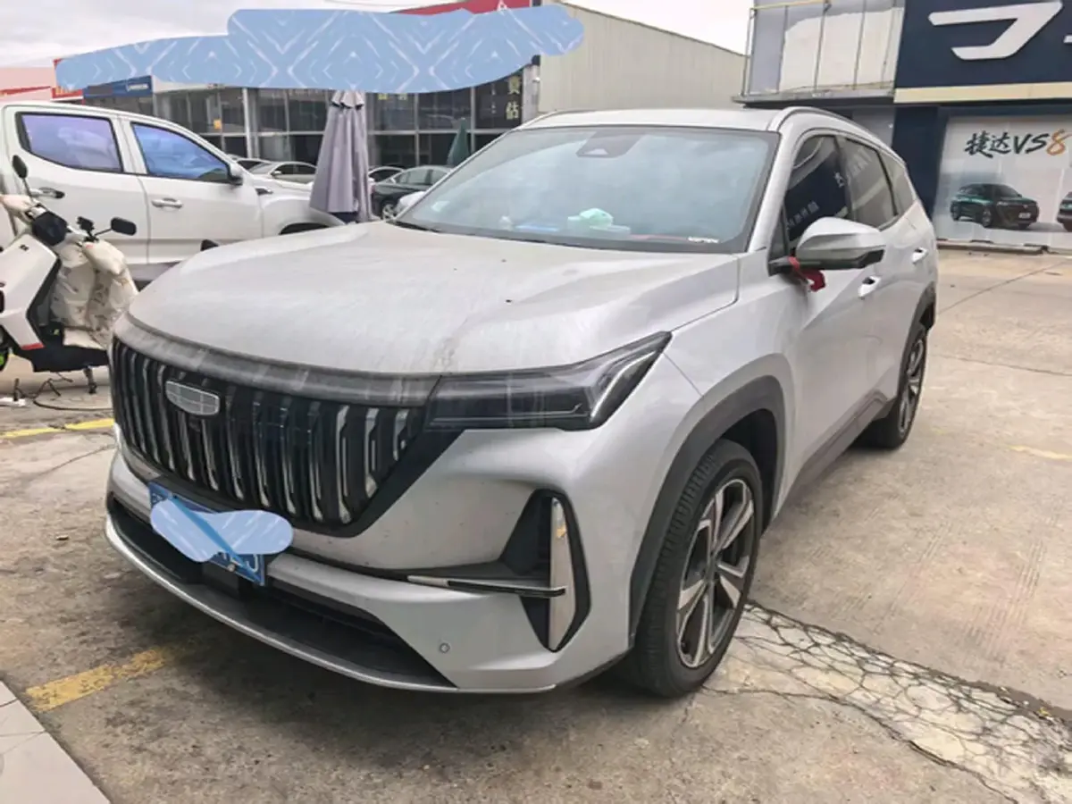 2025 Geely StarRay 1.5T 181HP L4 7DCT