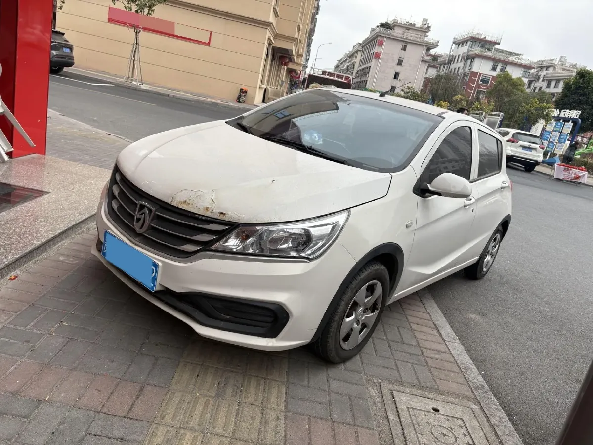 2016 BaoJun 310 1.2L 82HP L4 5MT,autocango,china used car exporter,china ev exporter,chinese used car exporter,chinese used ev exporter