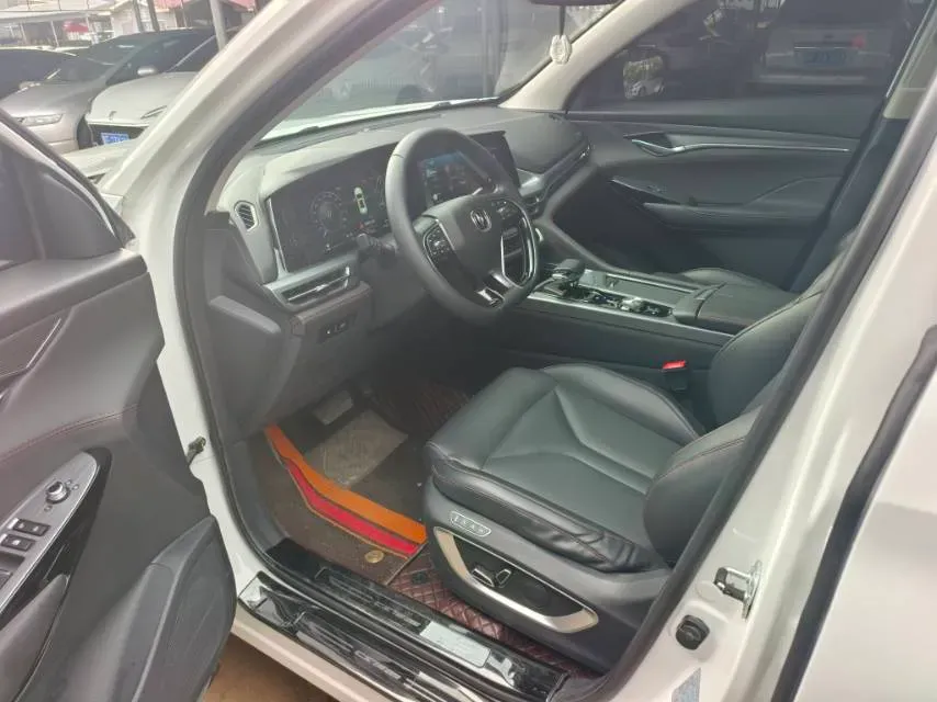 2022 ChangAn CS75 Plus 2.0T 233HP L4 8AT,autocango,china used car exporter,china ev exporter,chinese used car exporter,chinese used ev exporter