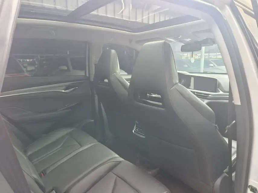 2022 ChangAn CS75 Plus 2.0T 233HP L4 8AT,autocango,china used car exporter,china ev exporter,chinese used car exporter,chinese used ev exporter