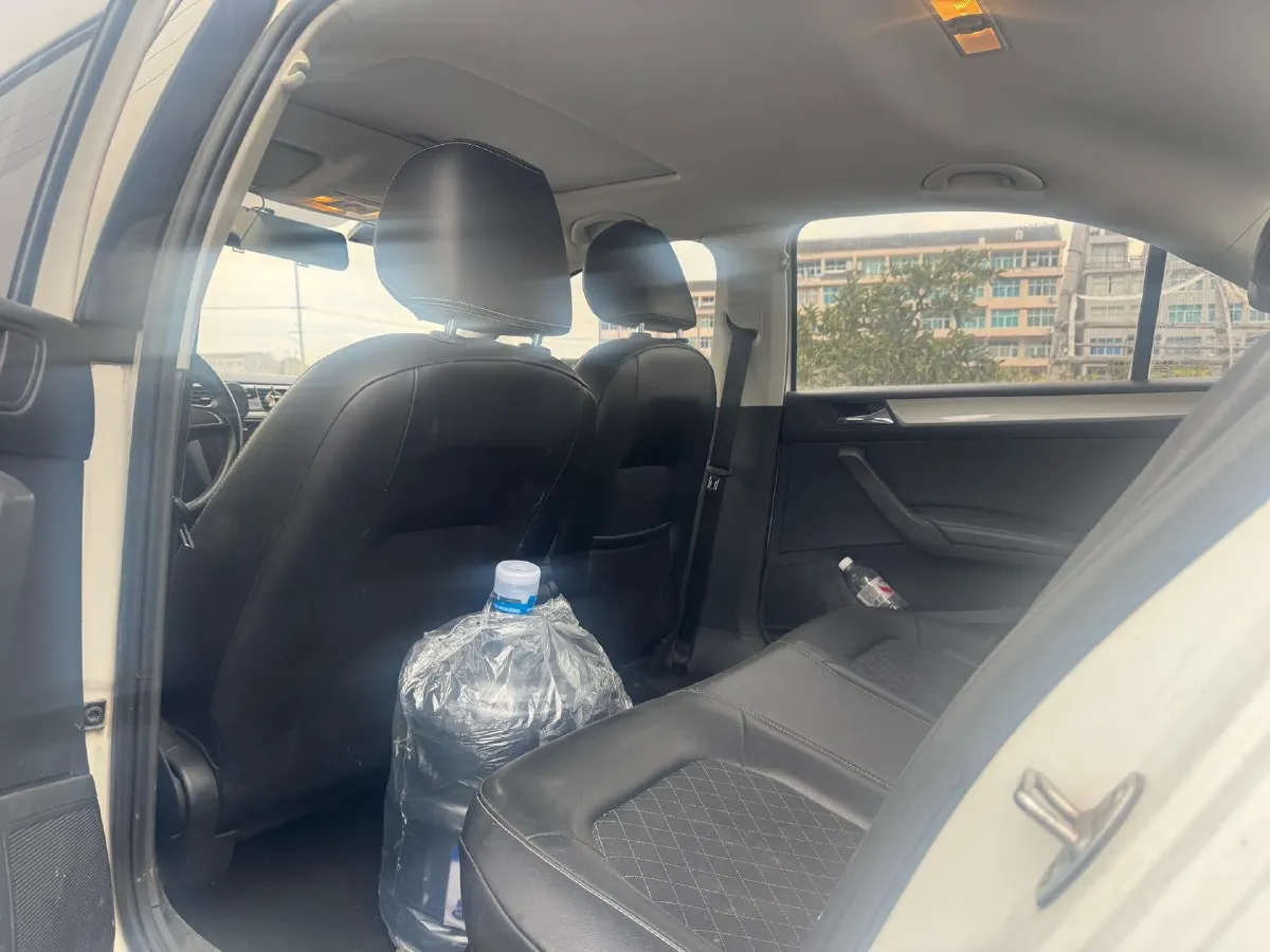 2019 SWM G01 1.5T 156HP L4 6AT,autocango,china used car exporter,china ev exporter,chinese used car exporter,chinese used ev exporter