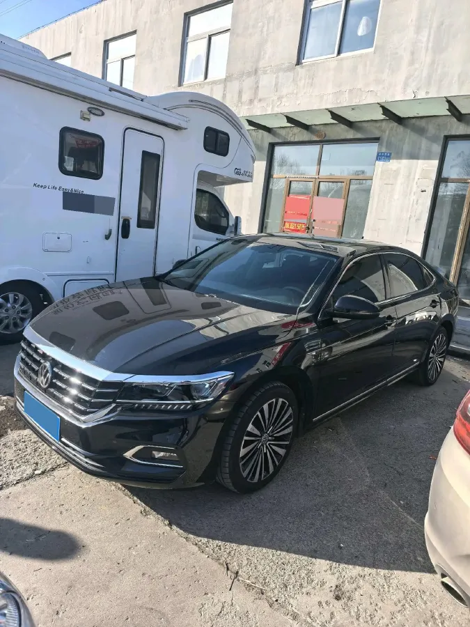 2019 Volvo V40 1.5T 152HP L4 6AT,autocango,china used car exporter,china ev exporter,chinese used car exporter,chinese used ev exporter