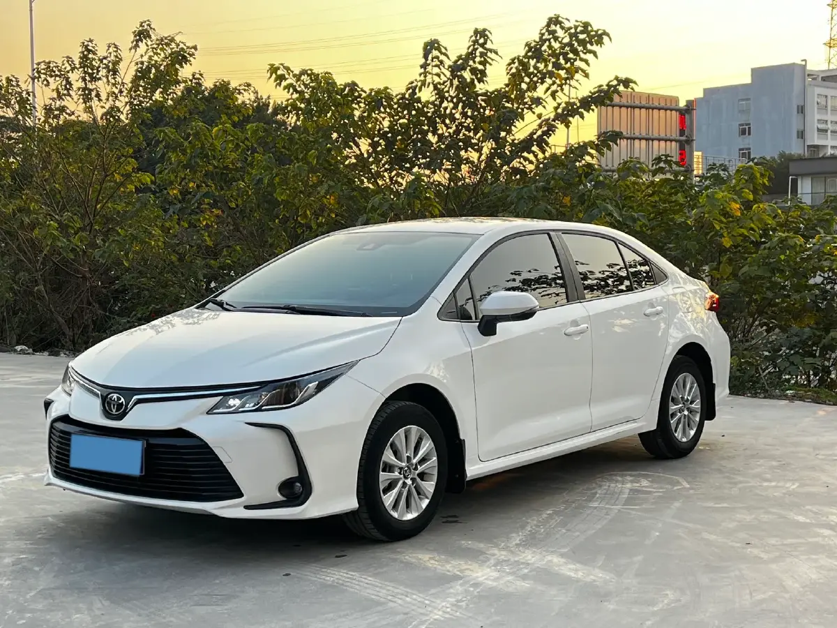 2022 Toyota Corolla 1.2T 116HP L4 CVT