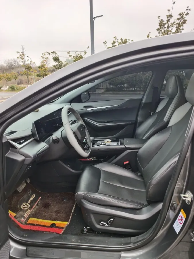 2023 ChangAn Raeton Plus 1.5T 188HP L4 7DCT,autocango,china used car exporter,china ev exporter,chinese used car exporter,chinese used ev exporter