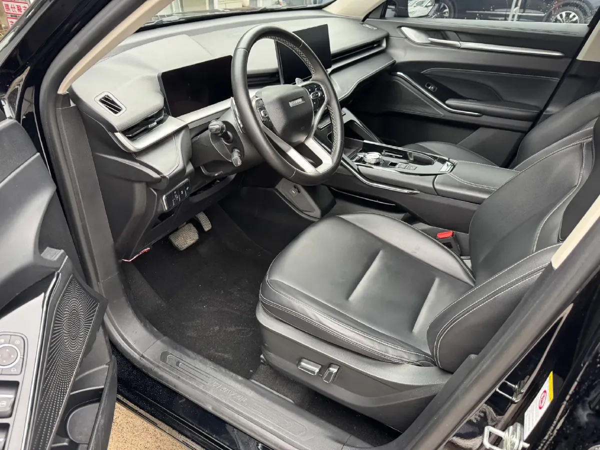 2021 Haval H6 1.5T 169HP L4 7DCT,autocango,china used car exporter,china ev exporter,chinese used car exporter,chinese used ev exporter