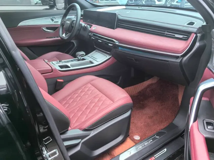 2023 ChangAn Oshan X7 Plus 1.5T 188HP L4 7DCT,autocango,china used car exporter,china ev exporter,chinese used car exporter,chinese used ev exporter