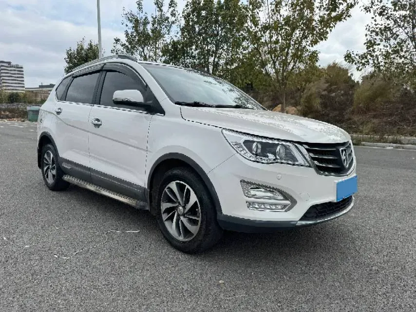 2016 BaoJun 560 1.5T 150HP L4 6MT,autocango,china used car exporter,china ev exporter,chinese used car exporter,chinese used ev exporter