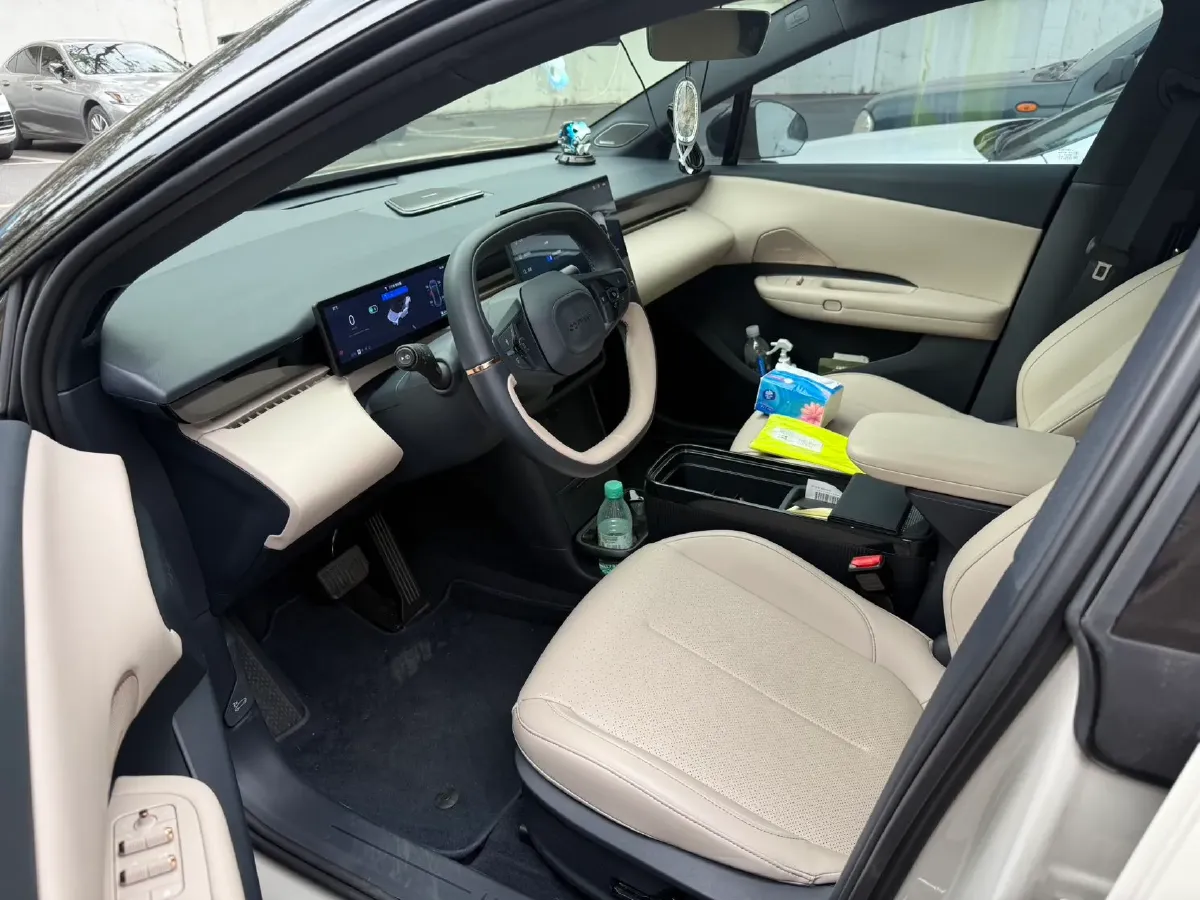 2025 Jetour Freeman 1.5T 184HP L4 7DCT,autocango,china used car exporter,china ev exporter,chinese used car exporter,chinese used ev exporter