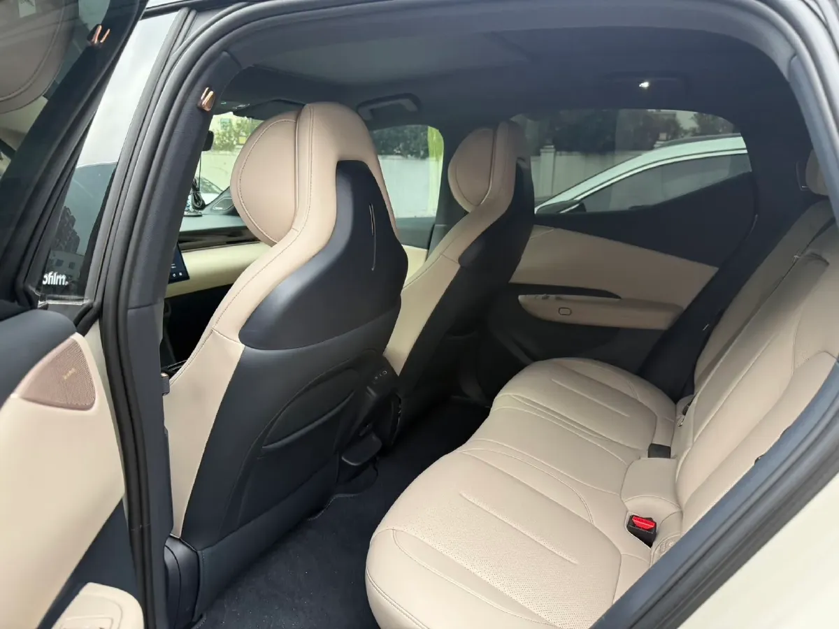 2025 Jetour Freeman 1.5T 184HP L4 7DCT,autocango,china used car exporter,china ev exporter,chinese used car exporter,chinese used ev exporter