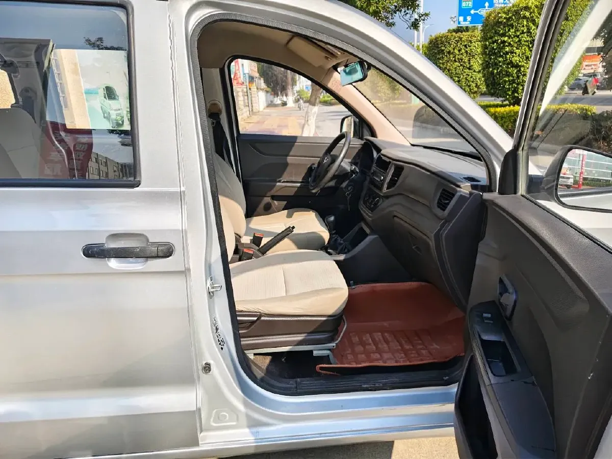 2021 ChangAn KuaYue KuaYueWang X3 1.6L 122HP L4 5MT,autocango,china used car exporter,china ev exporter,chinese used car exporter,chinese used ev exporter