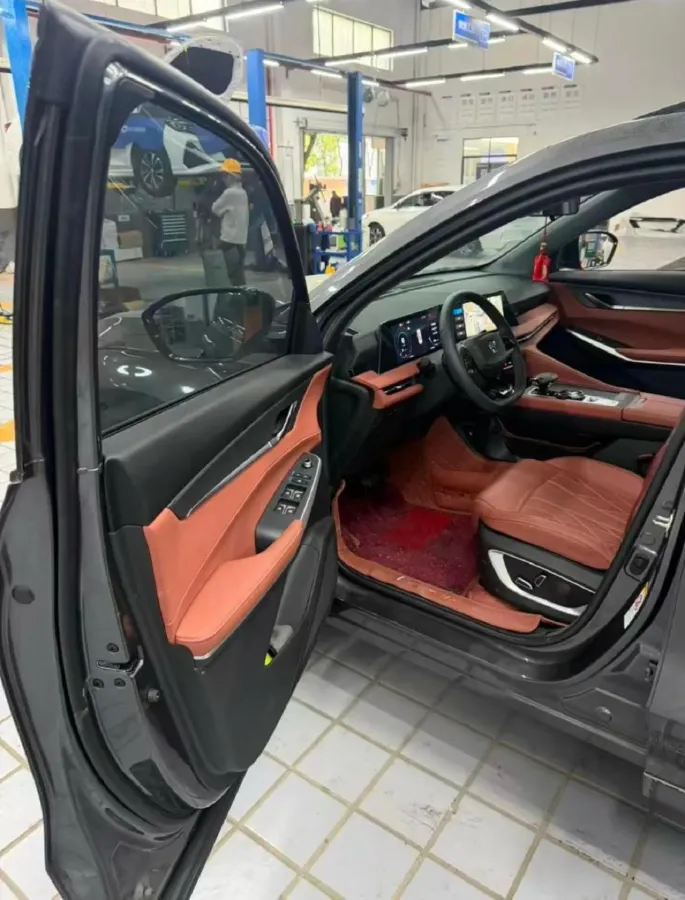 2024 ChangAn CS75 Plus 1.5T 188HP L4 8AT,autocango,china used car exporter,china ev exporter,chinese used car exporter,chinese used ev exporter