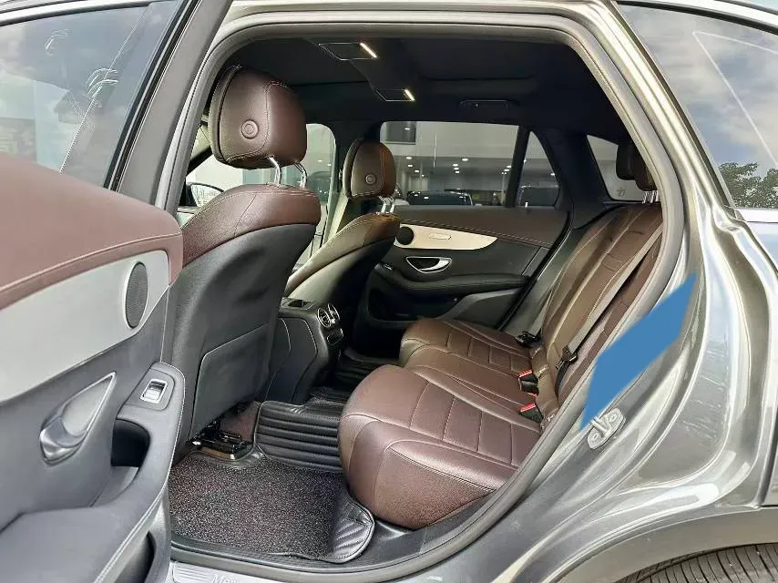 2021 Mercedes-Benz GLC Class 2.0T 197HP L4 9AT,autocango,china used car exporter,china ev exporter,chinese used car exporter,chinese used ev exporter