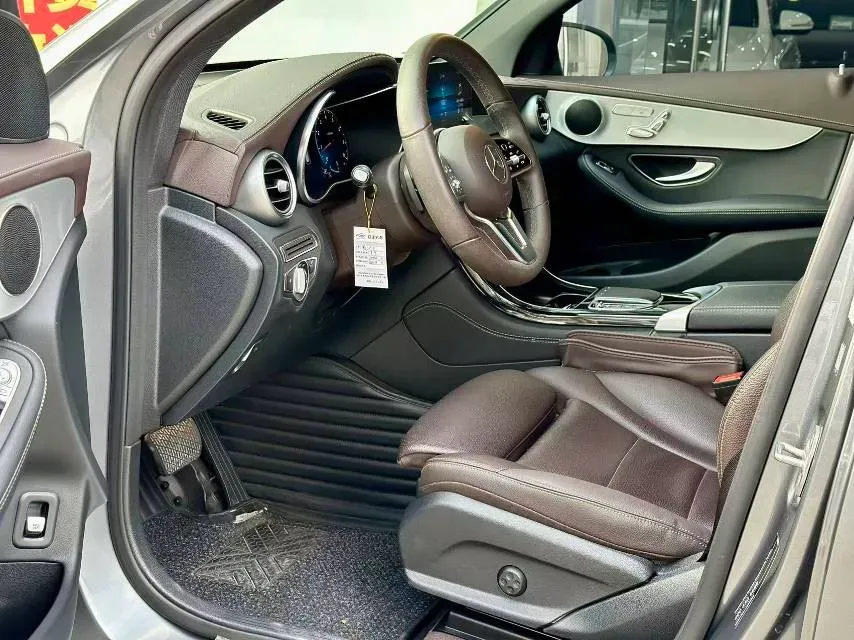 2021 Mercedes-Benz GLC Class 2.0T 197HP L4 9AT,autocango,china used car exporter,china ev exporter,chinese used car exporter,chinese used ev exporter