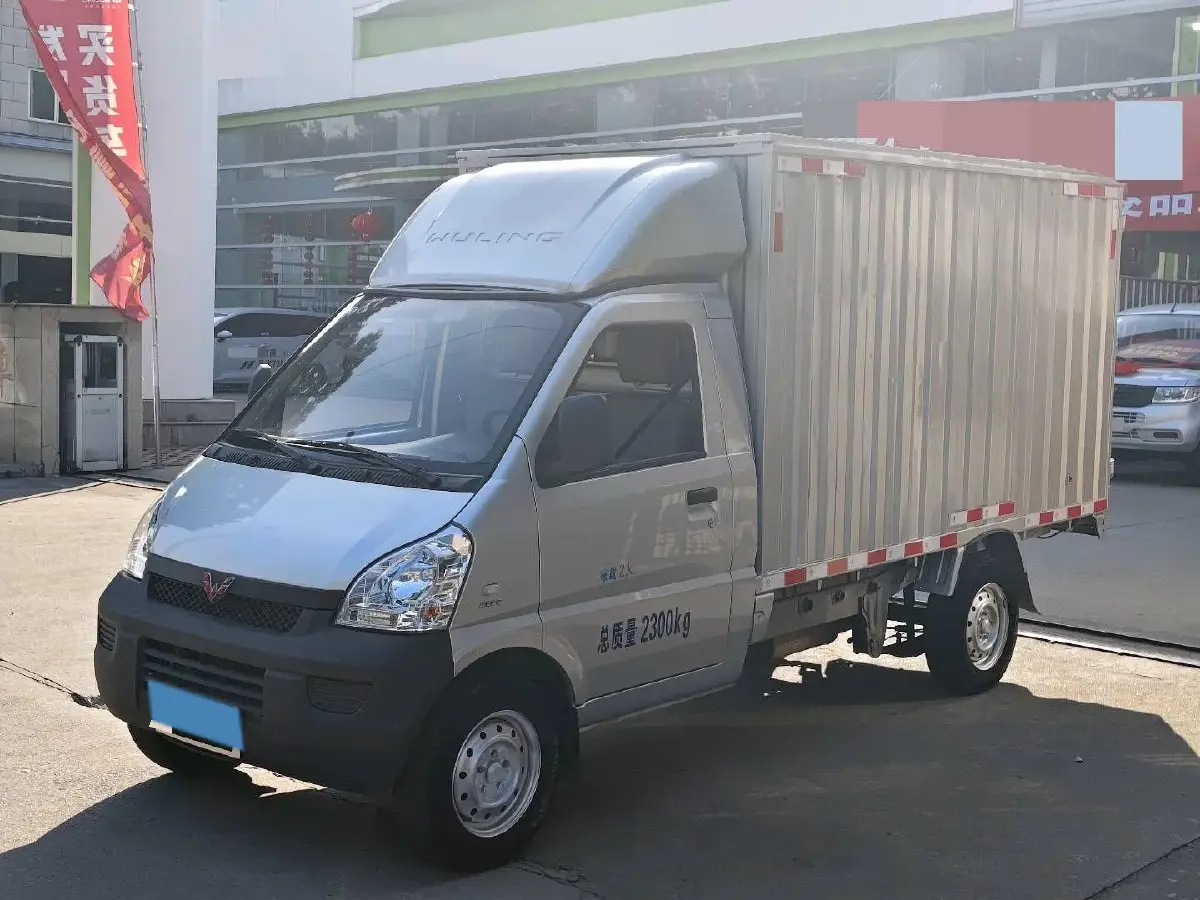 2021 WuLing RongGuang Mini Truck 1.5L 99HP L4 5MT