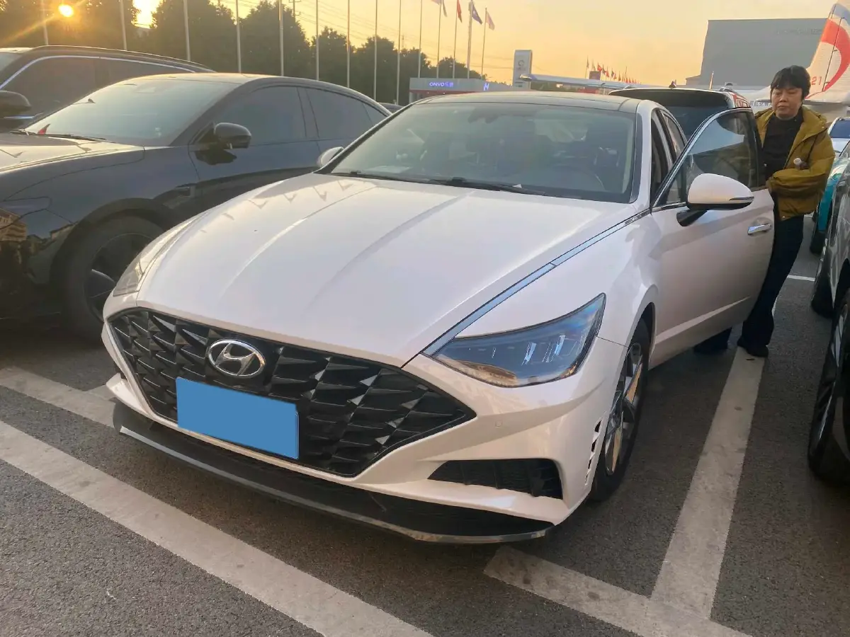 2020 Hyundai Sonata 1.5T 170HP L4 7DCT