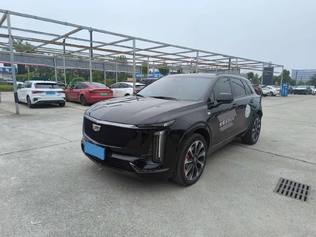 2025 Cadillac XT5 2.0T 237HP L4 9AT