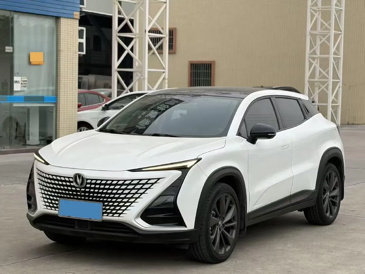 2020 ChangAn UNI-T 1.5T 180HP L4 7DCT,autocango,china used car exporter,china ev exporter,chinese used car exporter,chinese used ev exporter