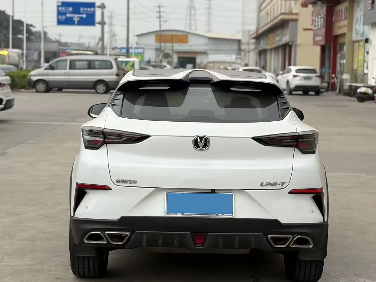 2020 ChangAn UNI-T 1.5T 180HP L4 7DCT,autocango,china used car exporter,china ev exporter,chinese used car exporter,chinese used ev exporter