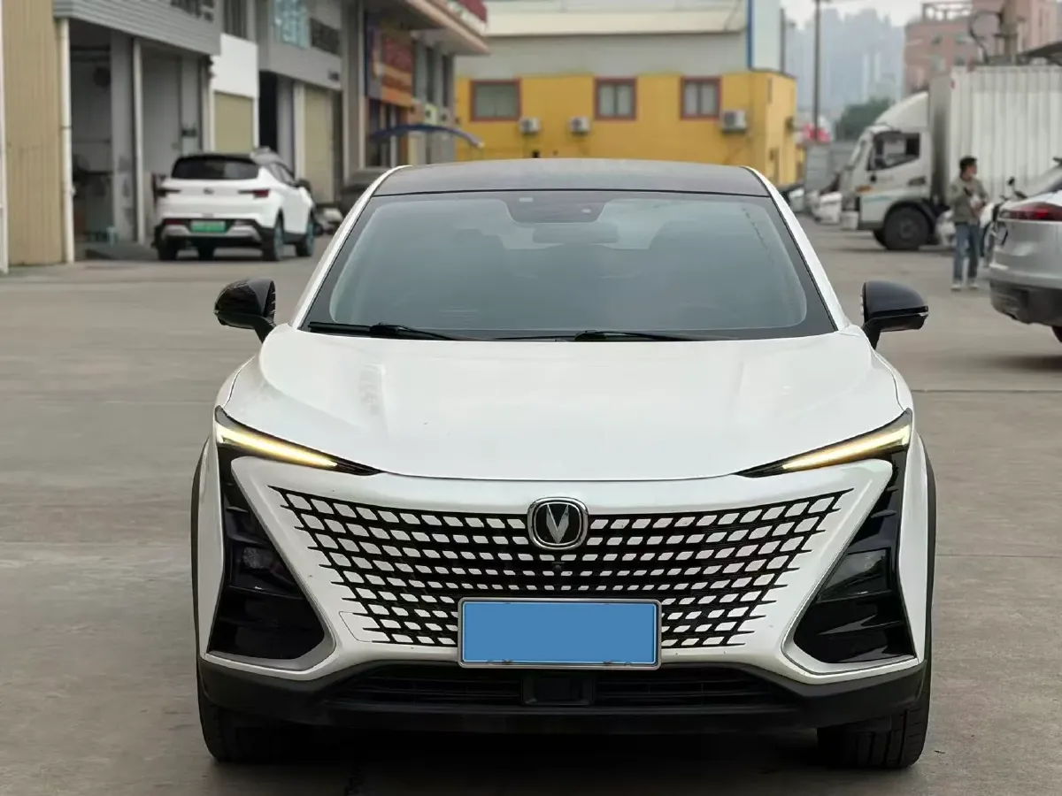 2020 ChangAn UNI-T 1.5T 180HP L4 7DCT,autocango,china used car exporter,china ev exporter,chinese used car exporter,chinese used ev exporter