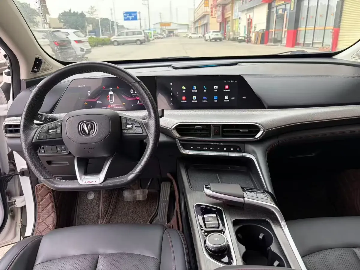 2020 ChangAn UNI-T 1.5T 180HP L4 7DCT,autocango,china used car exporter,china ev exporter,chinese used car exporter,chinese used ev exporter