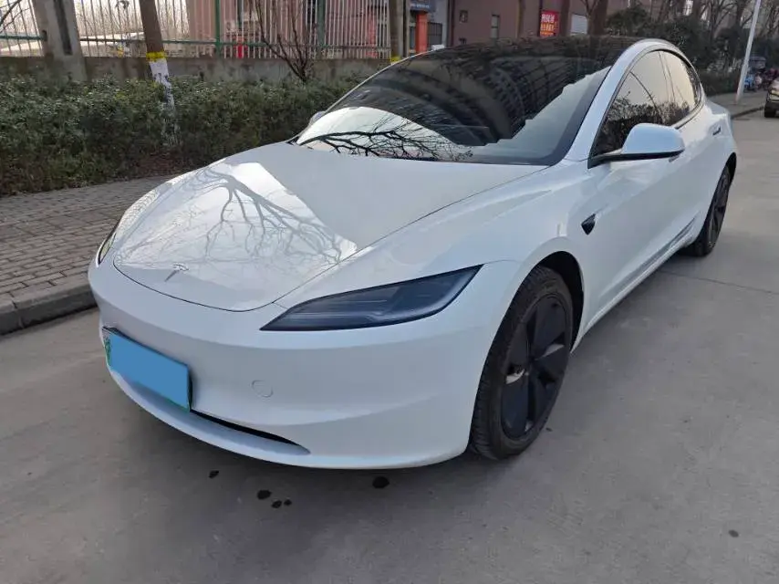 2025 Tesla Model 3 BEV