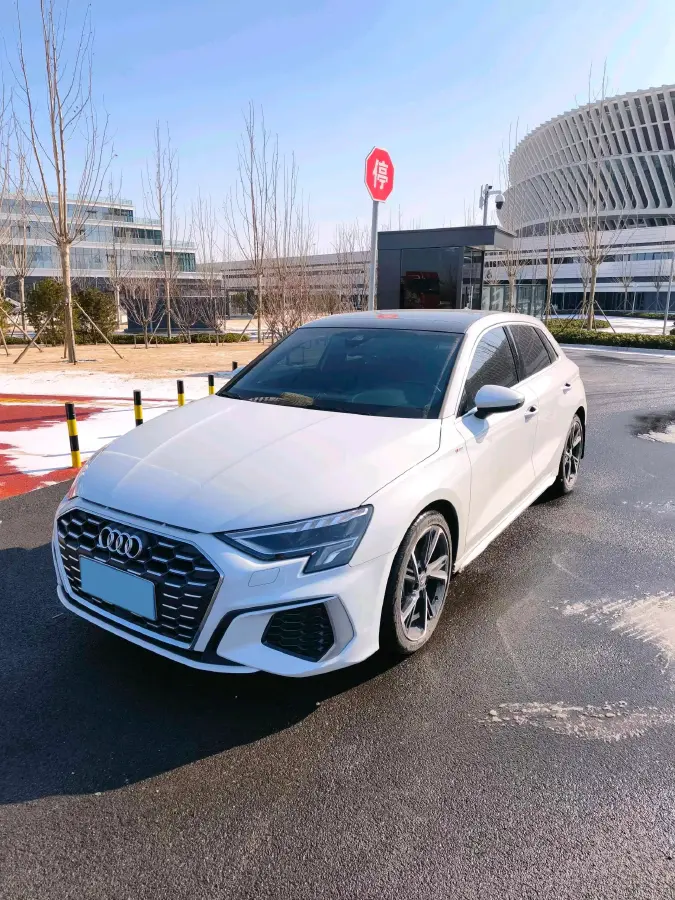 2022 Audi A3 1.4T 150HP L4 7DCT