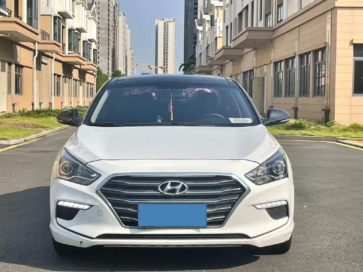 2017 Hyundai Mistra 1.6T 175HP L4 7DCT,autocango,china used car exporter,china ev exporter,chinese used car exporter,chinese used ev exporter
