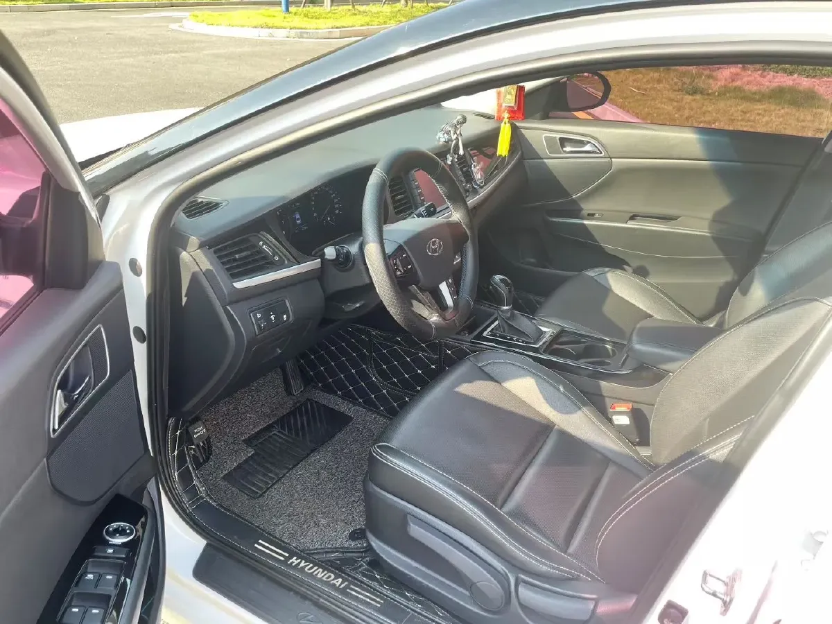2017 Hyundai Mistra 1.6T 175HP L4 7DCT,autocango,china used car exporter,china ev exporter,chinese used car exporter,chinese used ev exporter