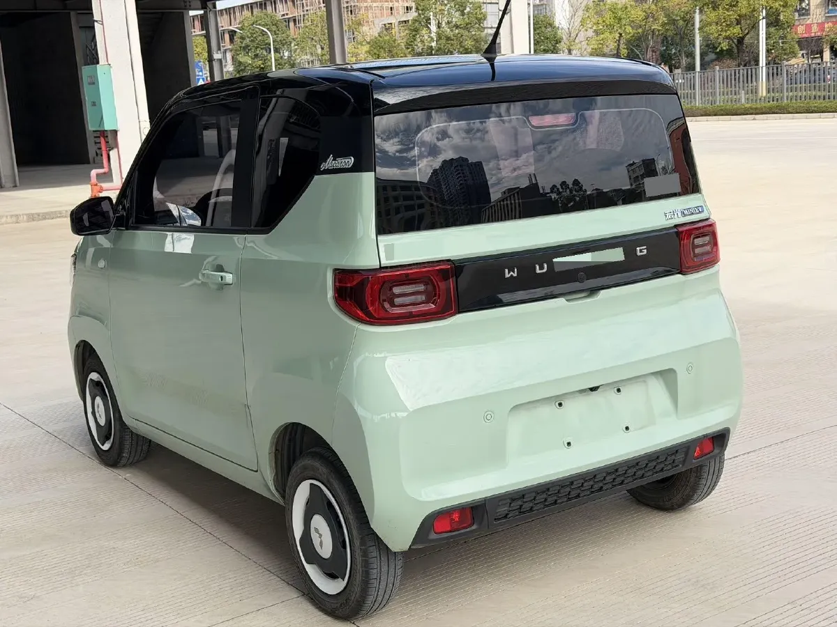 2022 WuLing HongGuang MINI EV BEV 9KWH,autocango,china used car exporter,china ev exporter,chinese used car exporter,chinese used ev exporter