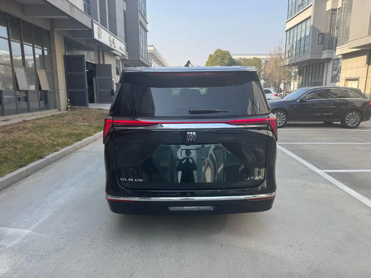2025 Buick GL8 1.5T 180HP L4 2DHT PHEV,autocango,china used car exporter,china ev exporter,chinese used car exporter,chinese used ev exporter