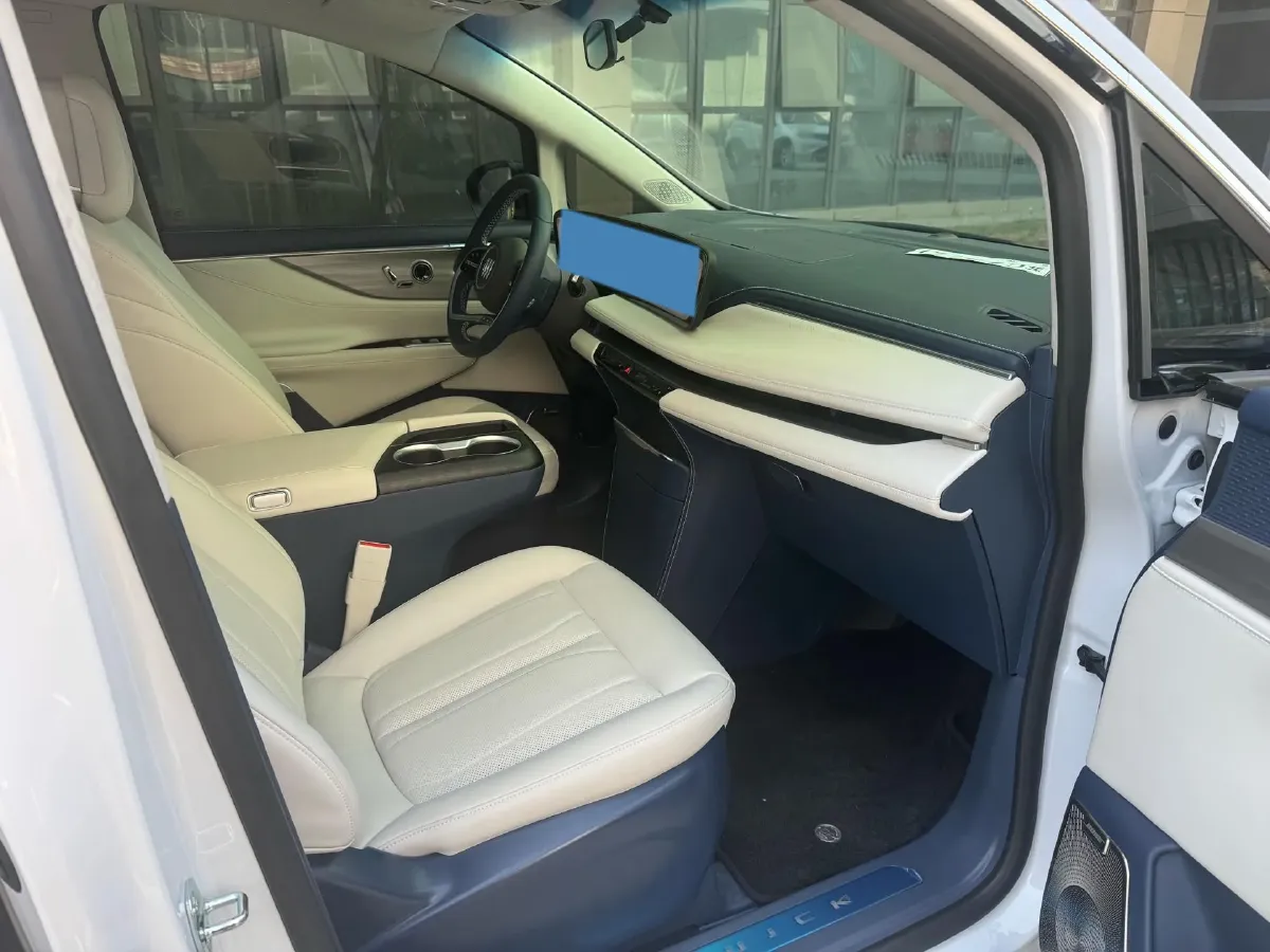 2025 Buick GL8 1.5T 180HP L4 2DHT PHEV,autocango,china used car exporter,china ev exporter,chinese used car exporter,chinese used ev exporter