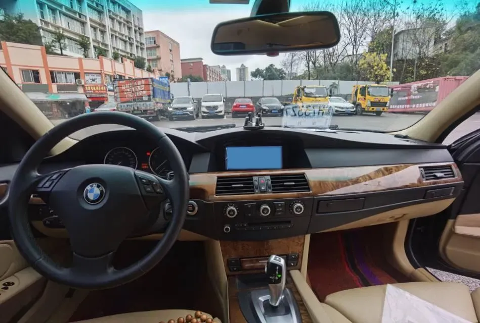 2010 BMW 5 Series 2.5L 218HP L6 6AT,autocango,china used car exporter,china ev exporter,chinese used car exporter,chinese used ev exporter