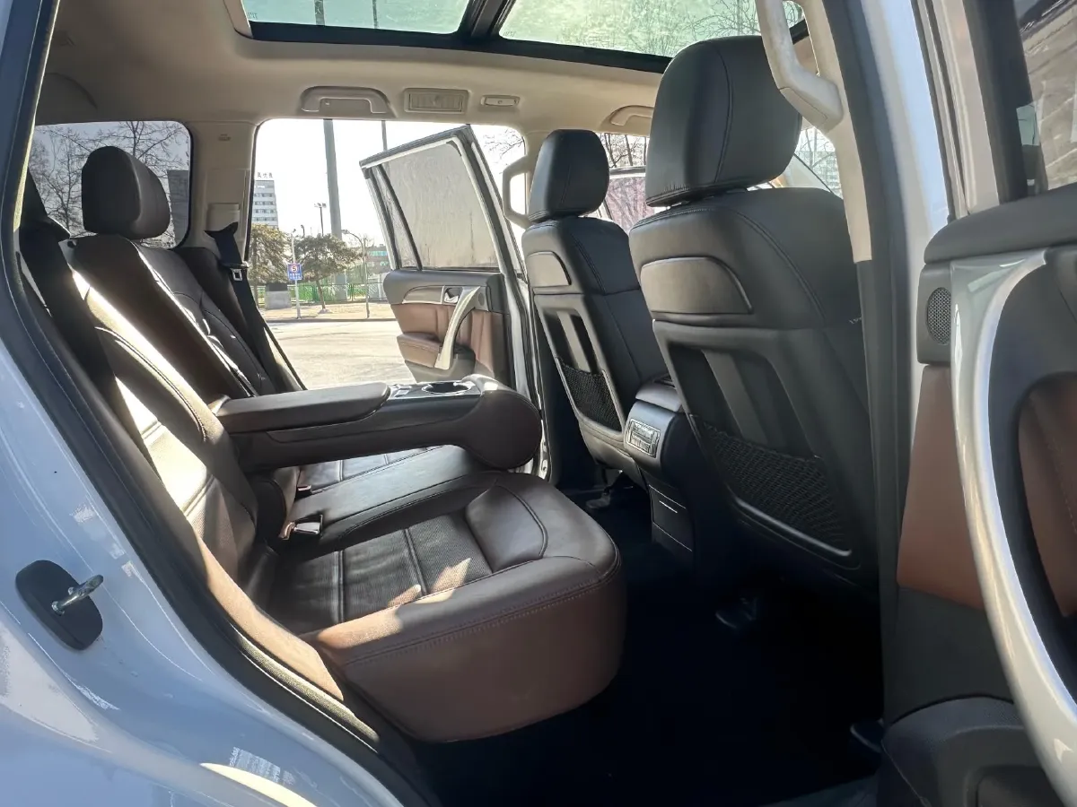 2017 Haval H9 2.0T 252HP L4 8AT,autocango,china used car exporter,china ev exporter,chinese used car exporter,chinese used ev exporter