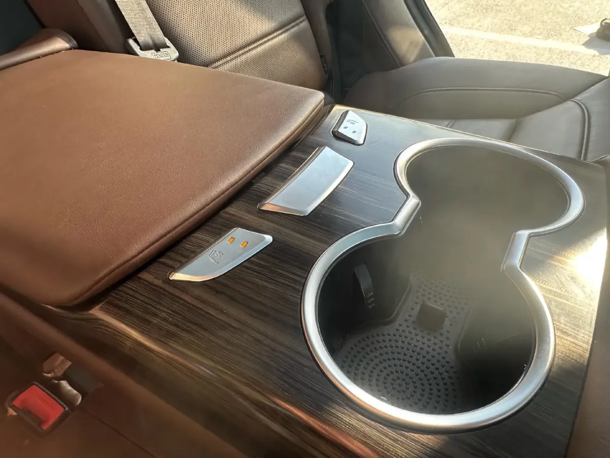 2017 Haval H9 2.0T 252HP L4 8AT,autocango,china used car exporter,china ev exporter,chinese used car exporter,chinese used ev exporter